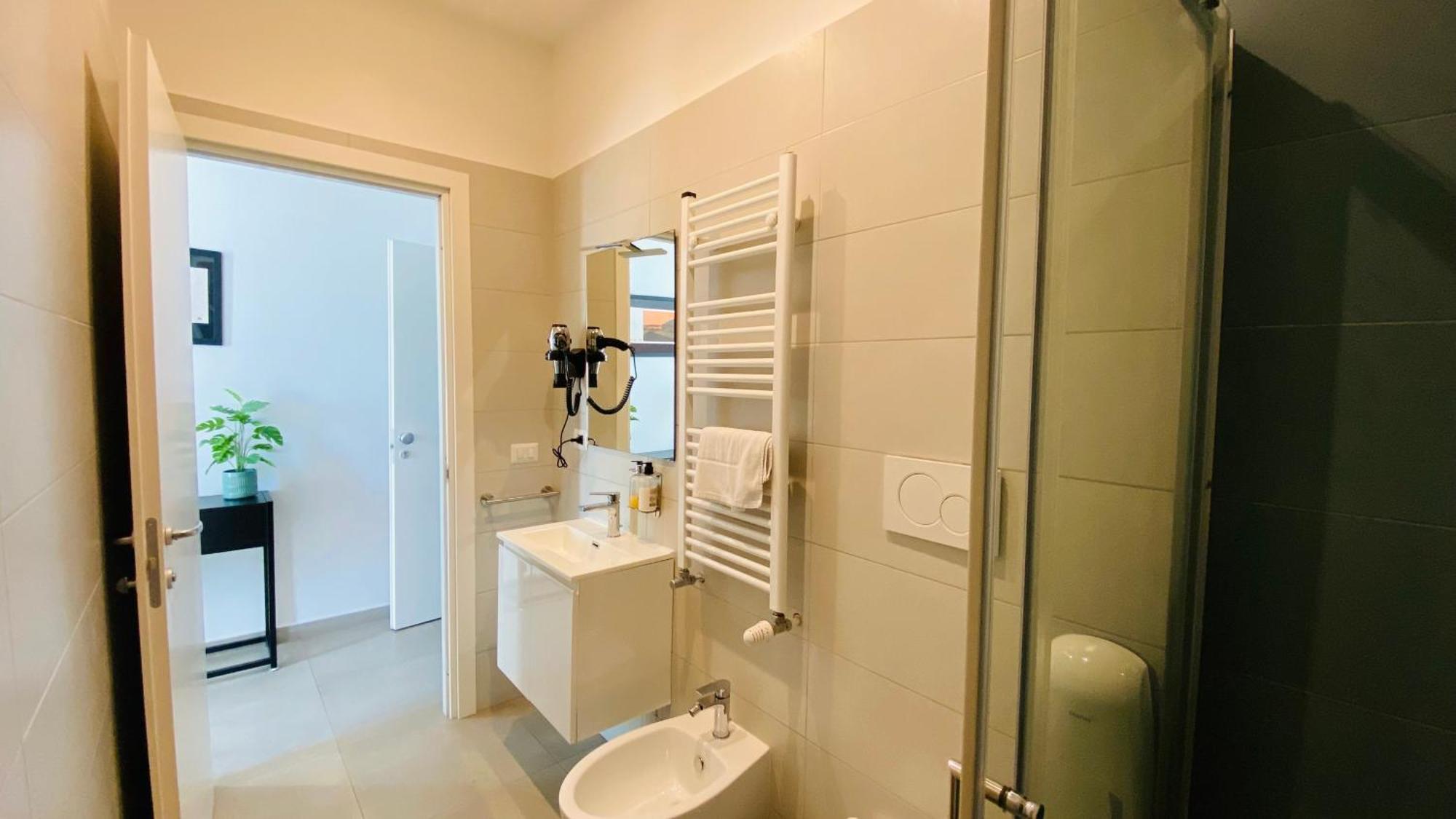 Casa Cecilia Hotel Roma Ngoại thất bức ảnh